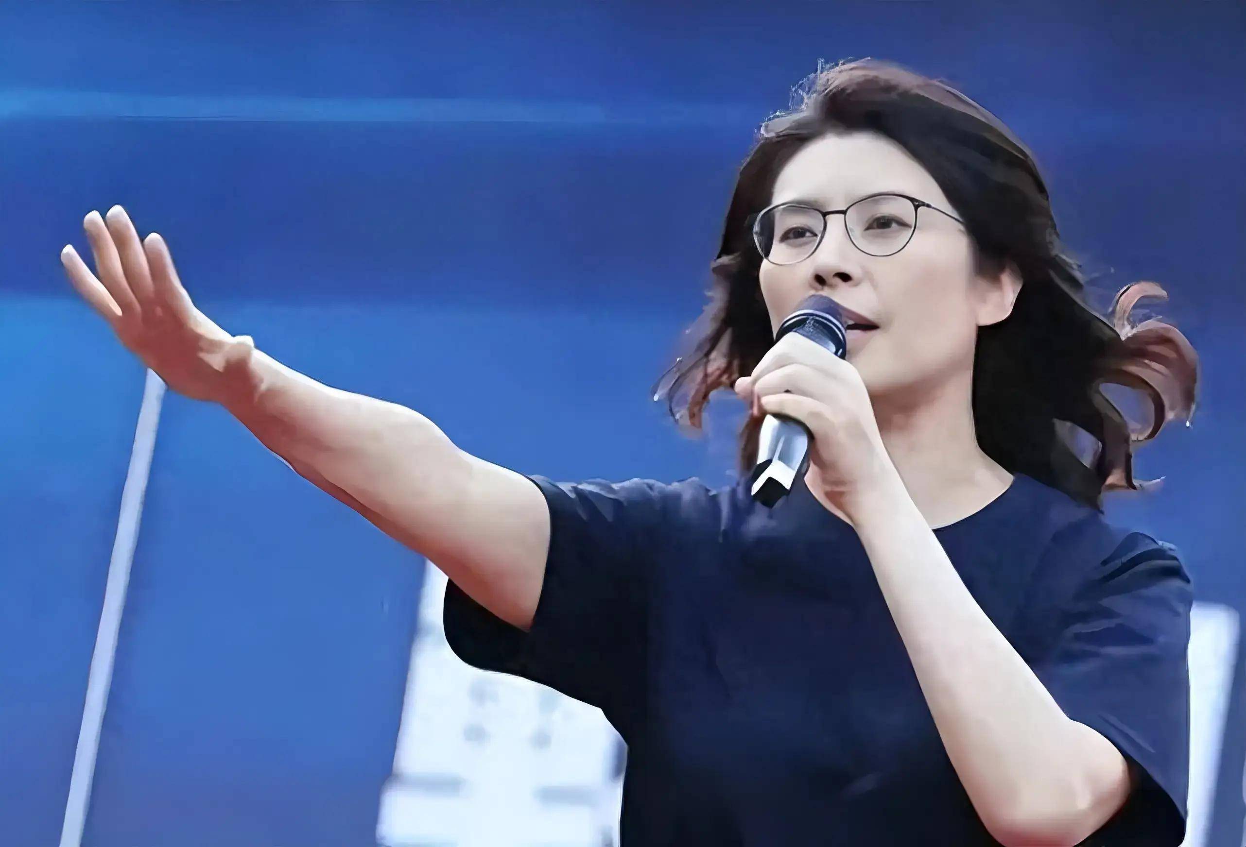 最后3天，鄭麗文支持率暴漲，洪秀柱定調(diào)：必須就統(tǒng)一表明態(tài)度:西鳳酒

