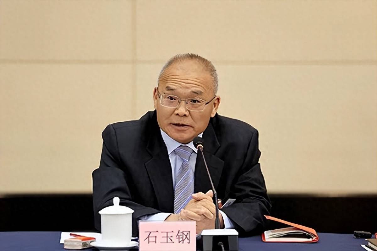 云南省委副書記石玉鋼，有新職:西鳳酒

