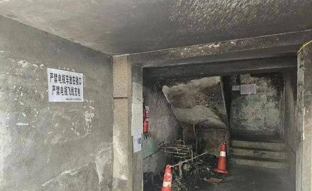 僅僅30秒<strong></p>
<p>西鳳酒
</strong>，男子全身燒傷90%！別再這樣充電！:西鳳酒
