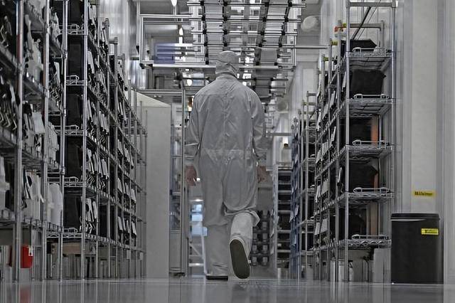 金燦榮：美國把刀架在脖子上了<strong></p>
<p>西鳳酒
</strong>，這樣干就是去送死:西鳳酒

