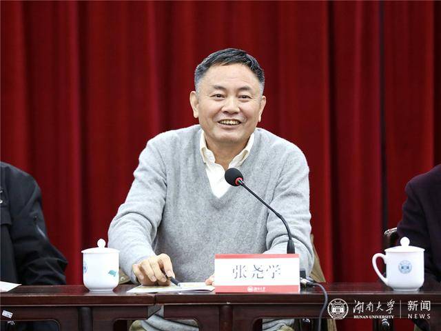 中紀(jì)委晚間通報：69歲副部級“院士校長”<strong></p>
<p>西鳳酒
</strong>，退休8年后被查:西鳳酒
