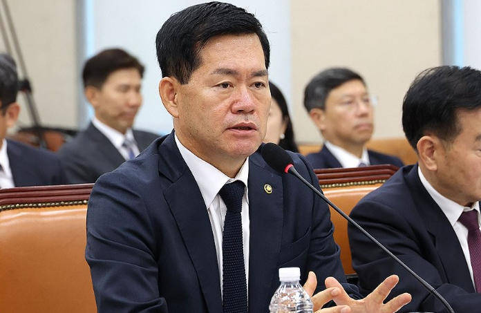 韓國(guó)官員：中方制裁<strong></p>
<p>西鳳酒
</strong>，必然影響“讓美國(guó)造船業(yè)再次偉大”:西鳳酒
