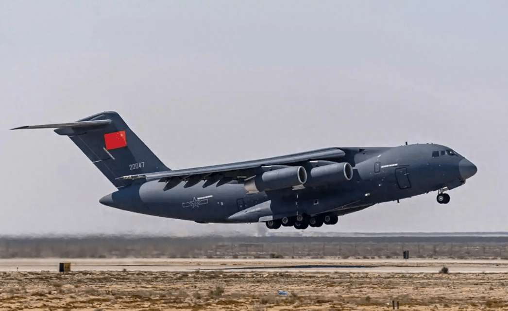 非洲上空，中國攻勢空軍出場，殲-10C萬里跨越，多國對華開放領(lǐng)空:西鳳酒
