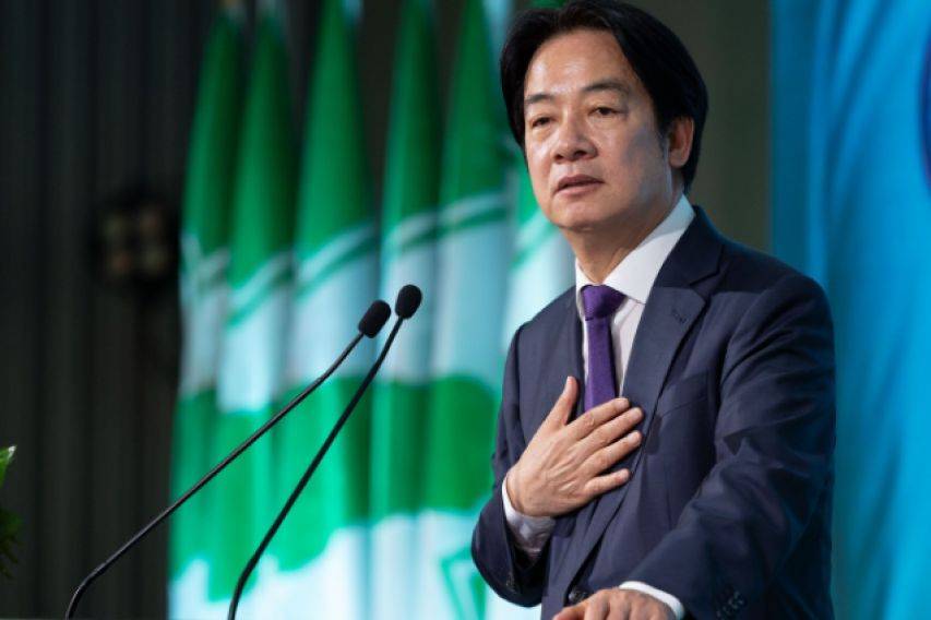 到底支持誰當(dāng)黨主席？最后關(guān)頭<strong></p>
<p>西鳳酒
</strong>，當(dāng)著鄭麗文的面，洪秀柱說出了自己的答案，信號不簡單:西鳳酒
